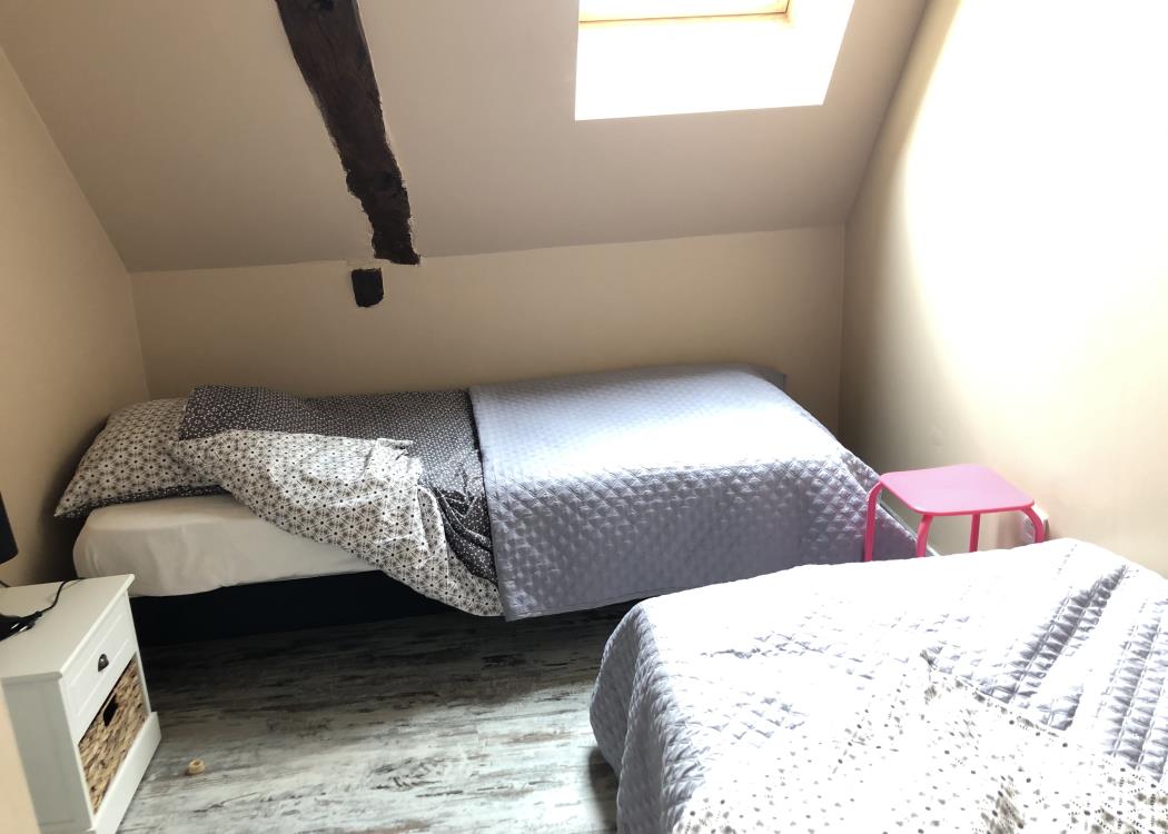 Chambre 2 petits lits