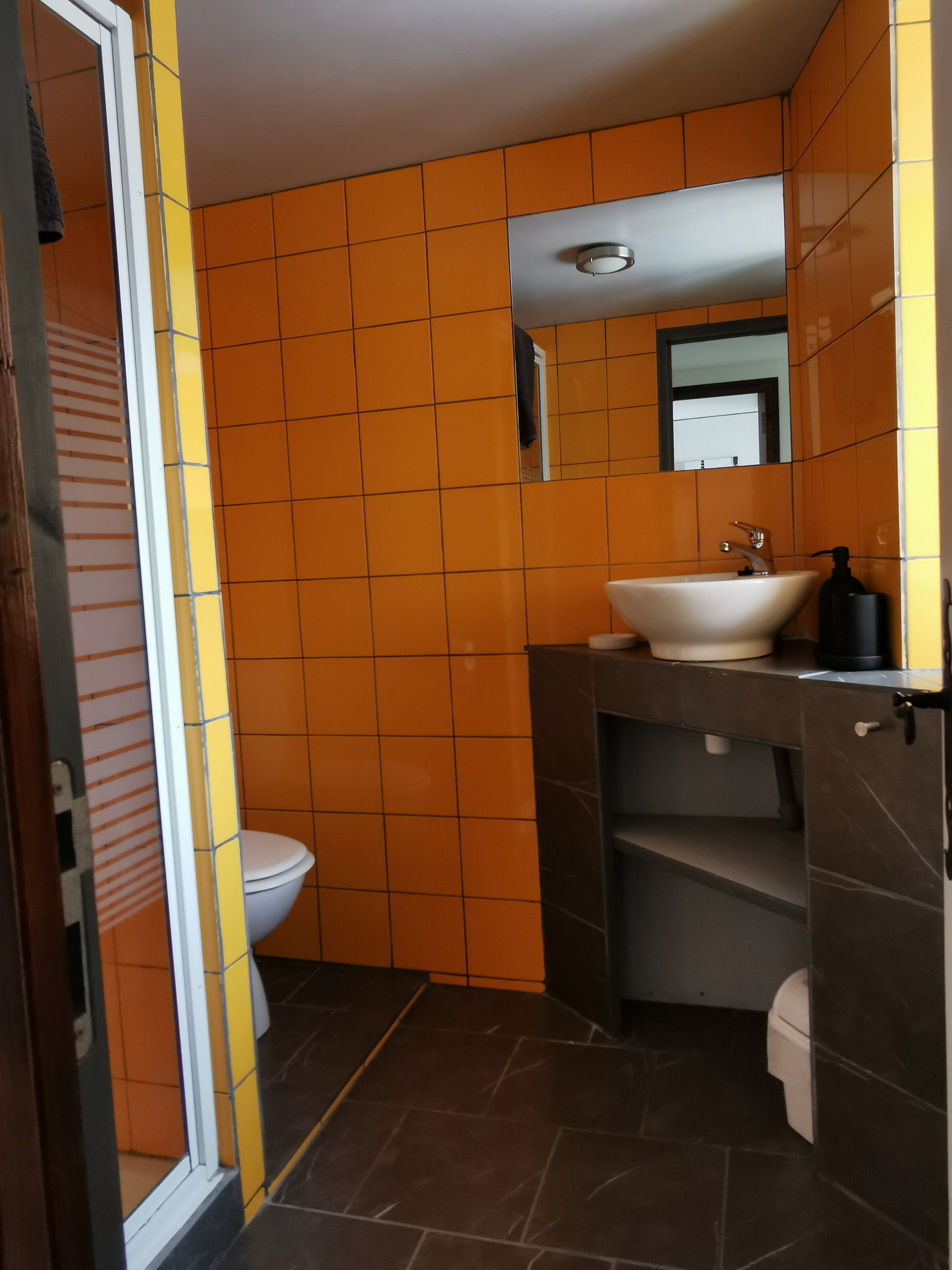 Un Jardin dans la falaise - Chambre Célé avec coin repas