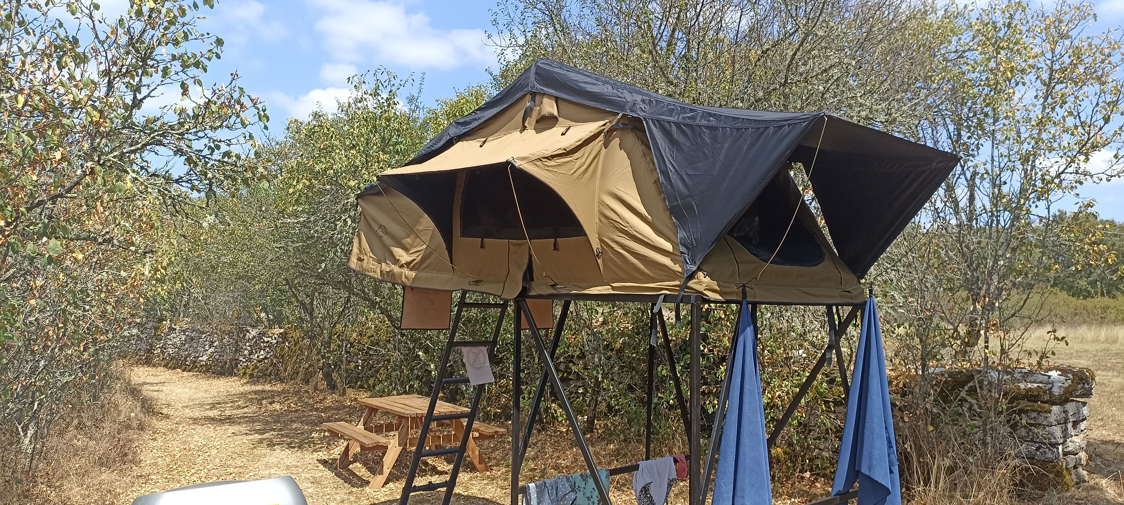 La tente perchée, Grèzes - photo 5