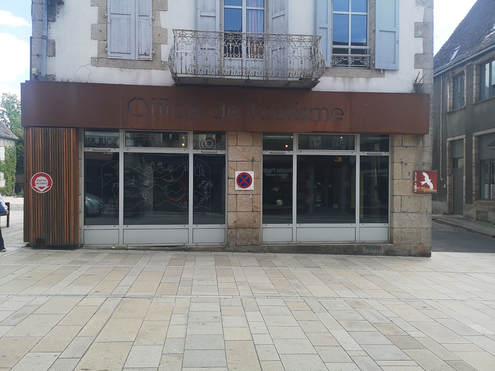 Office de Tourisme Vallée de la Dordogne - Bureau d'accueil d'Argentat-sur-Dordogne — Oficinas de turismo à Corrèze