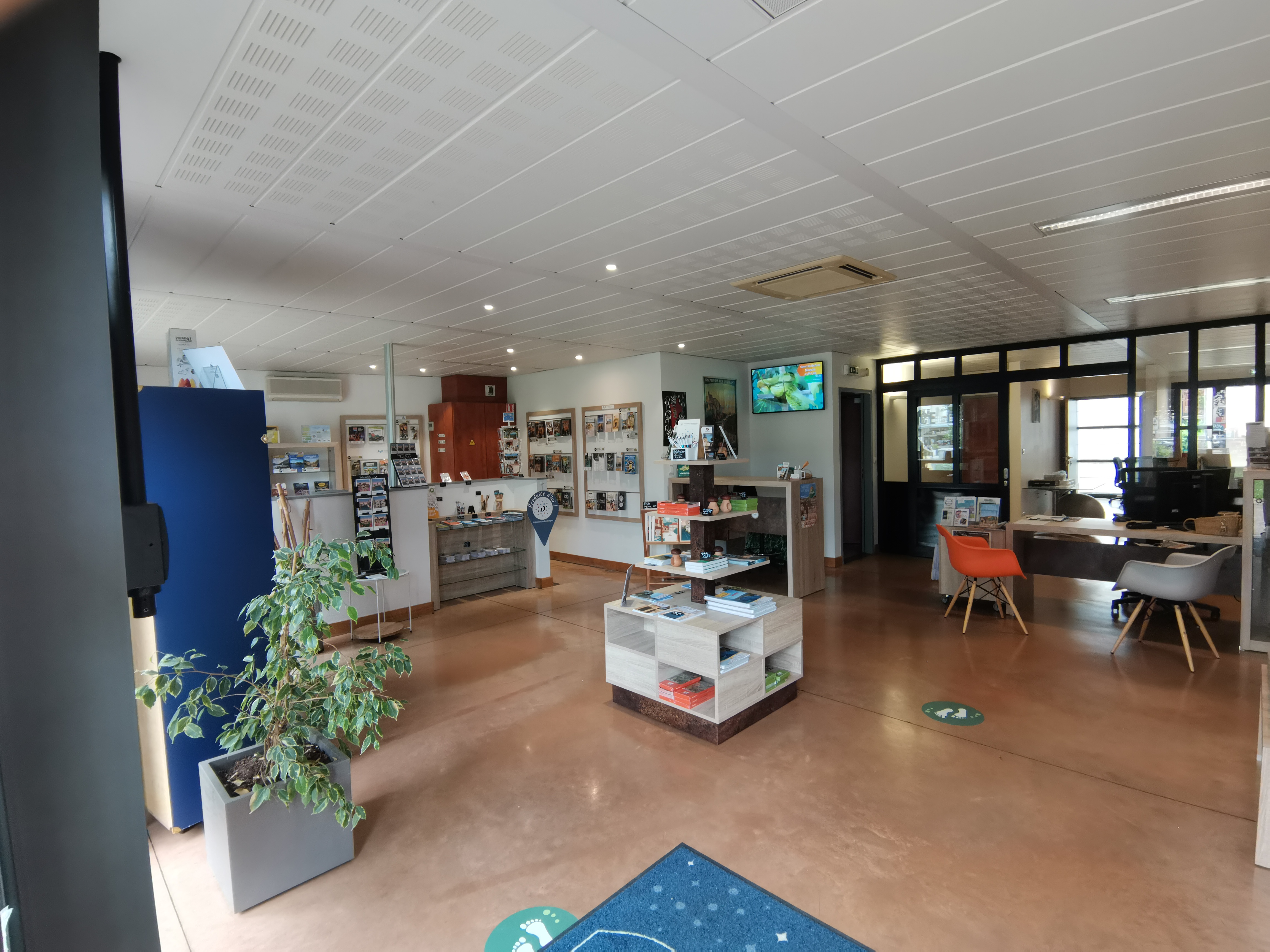 Office de Tourisme de la Vallée de la Dordogne - Bureau d'accueil de Saint-Céré