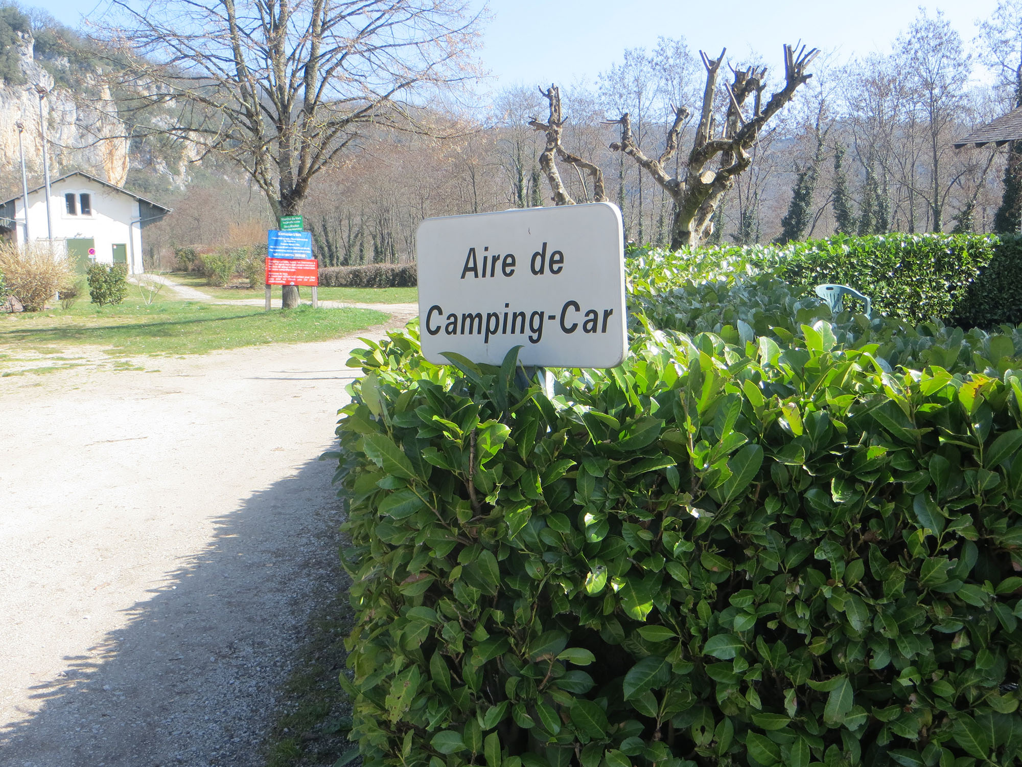 Aire d'Accueil de Vers