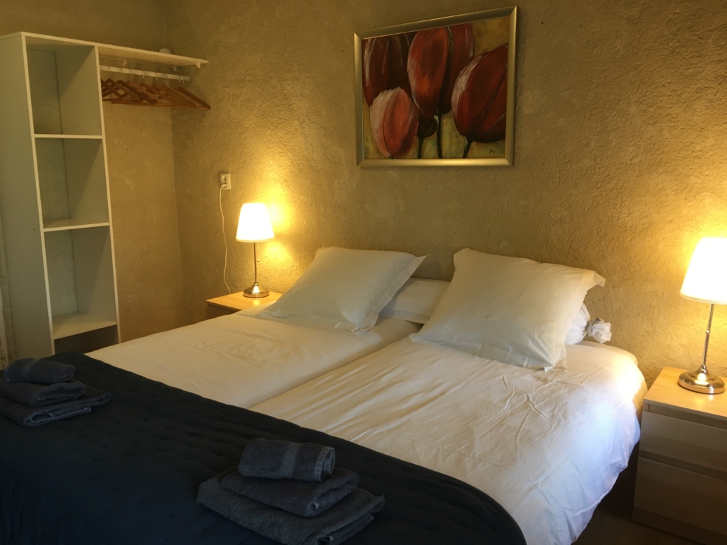 Domaine Les Gonies - Chambre d'hôtes Cyprès, Mauroux - photo 4