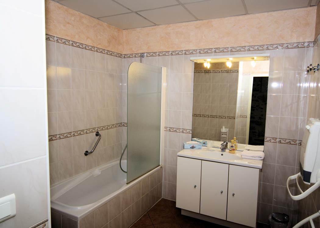 Salle de bain chambre Rocamadour