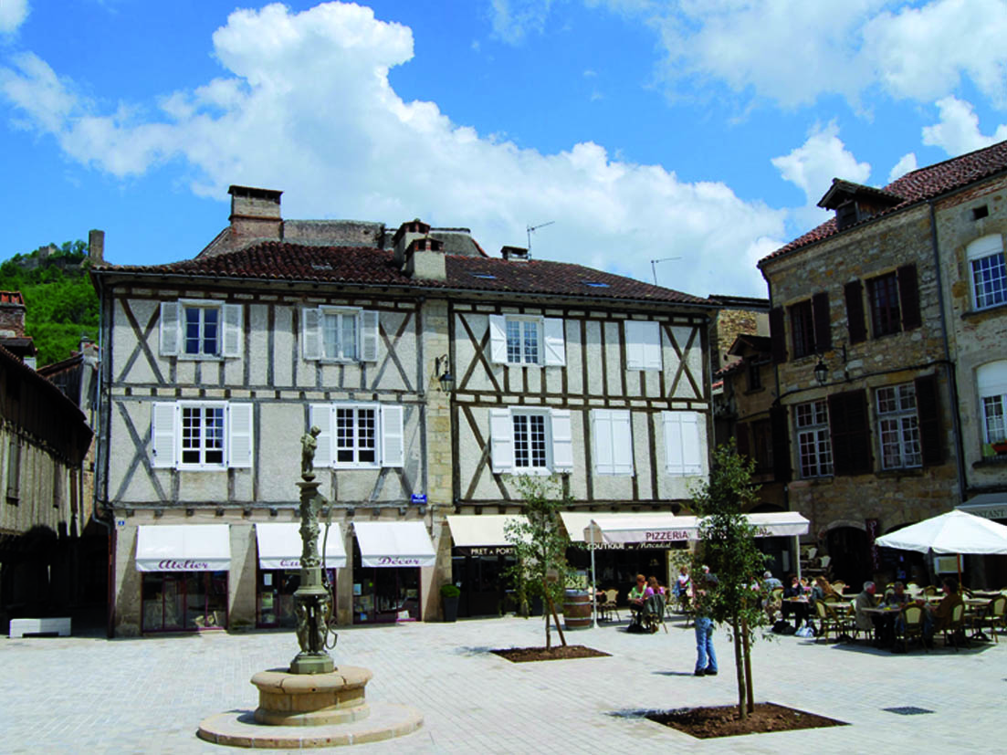 Saint Céré : Place du Mercadial 