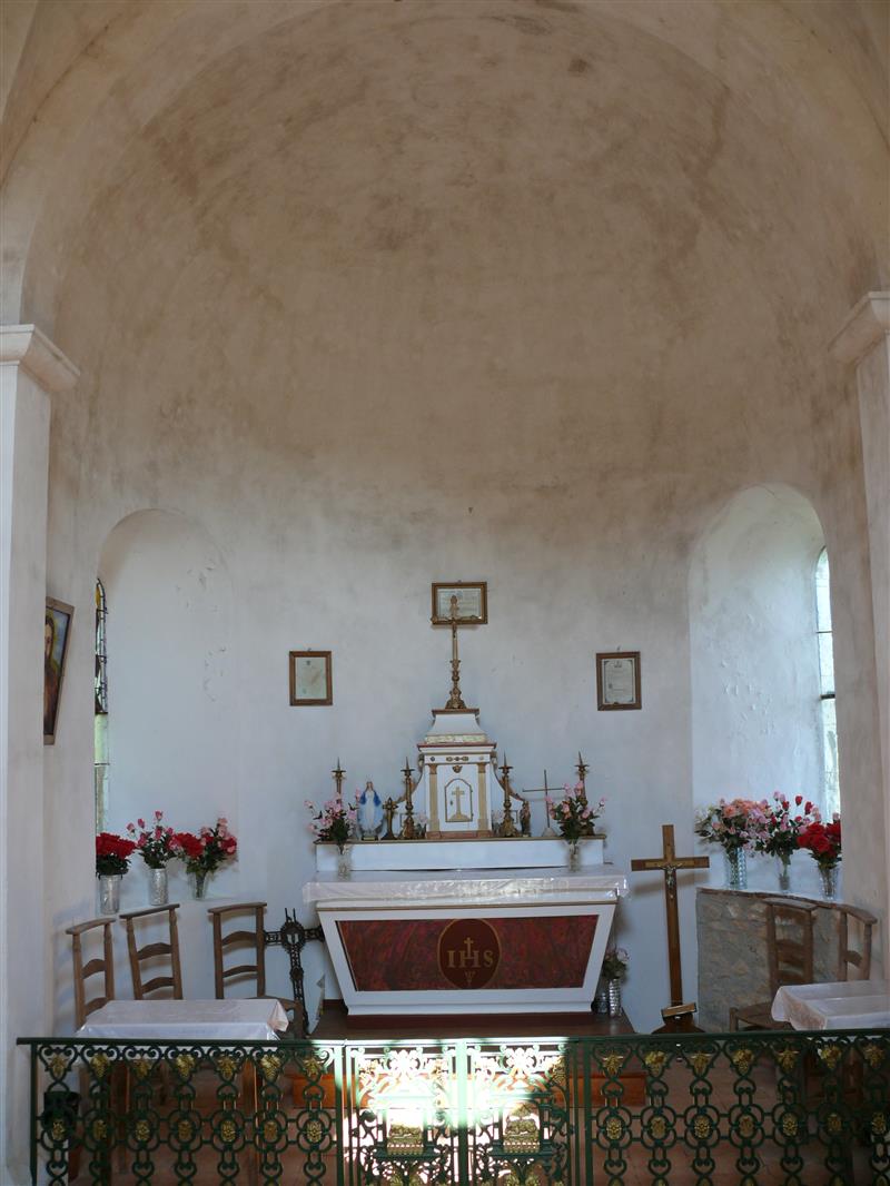 Interieur de la chapelle Sainte-Croix