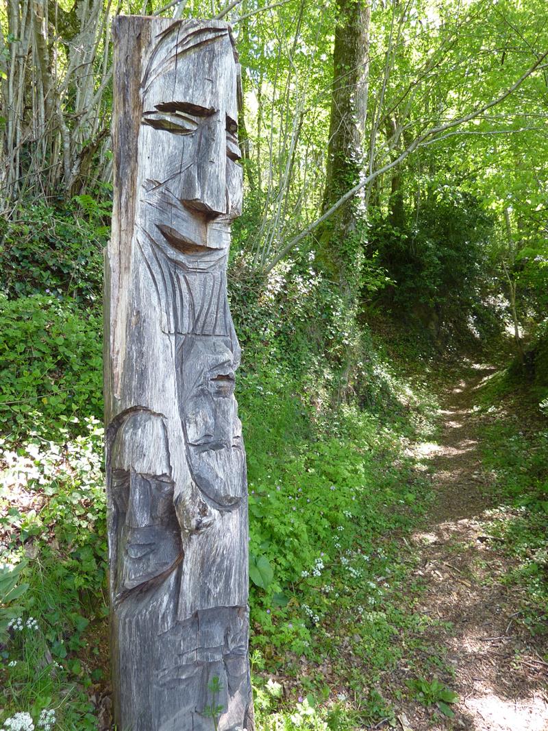 Latouille-Lentillac - Statue sculptée dans le bois, oeuvre de Louis Verdal_04 © Lot Tourisme - C. Sanchez