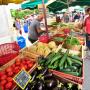 Marché de Prayssac - Etal du GAEC de la Treille - © Lot Tourisme - C. ORY -001