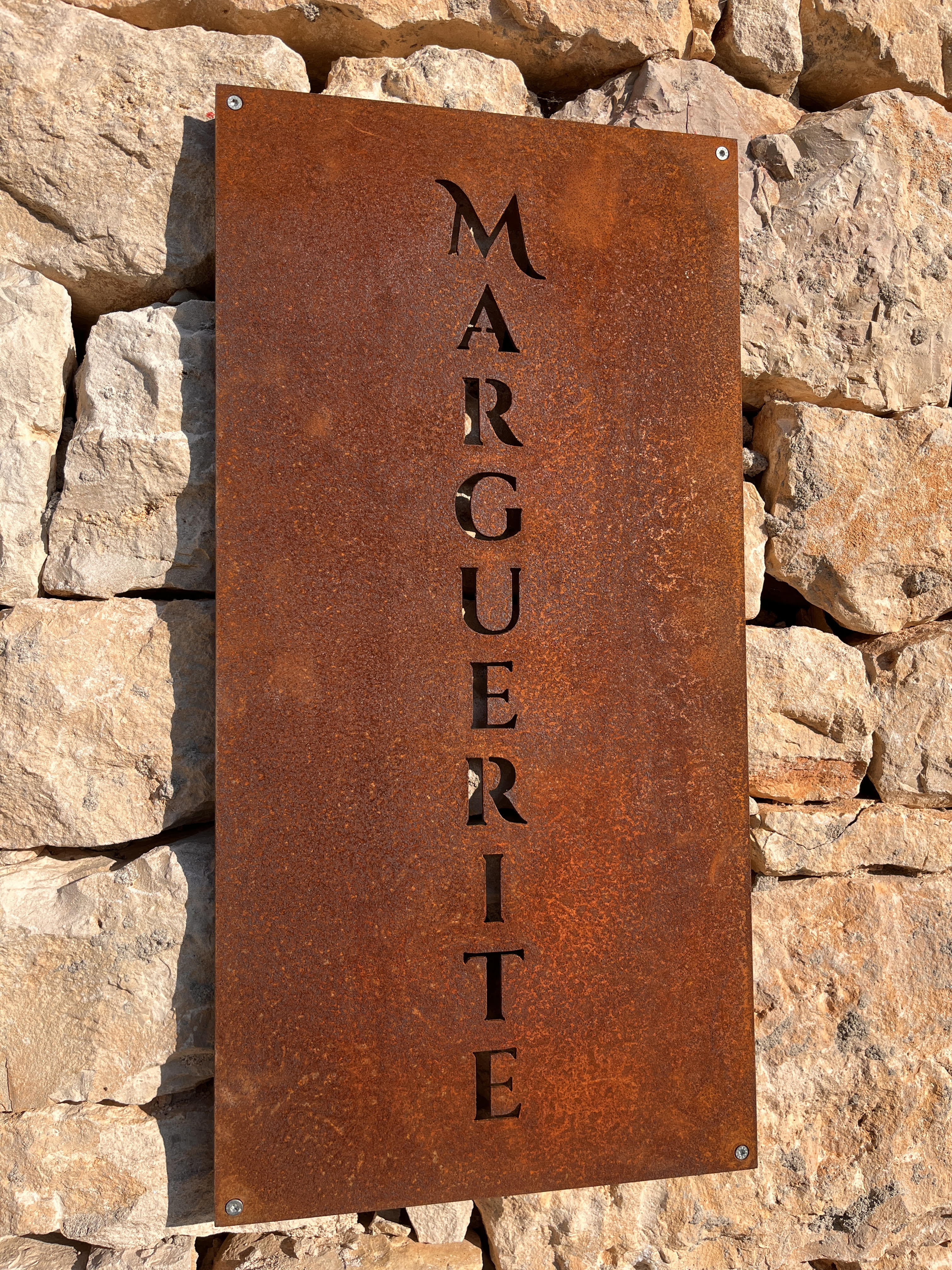 Marguerite, Issendolus