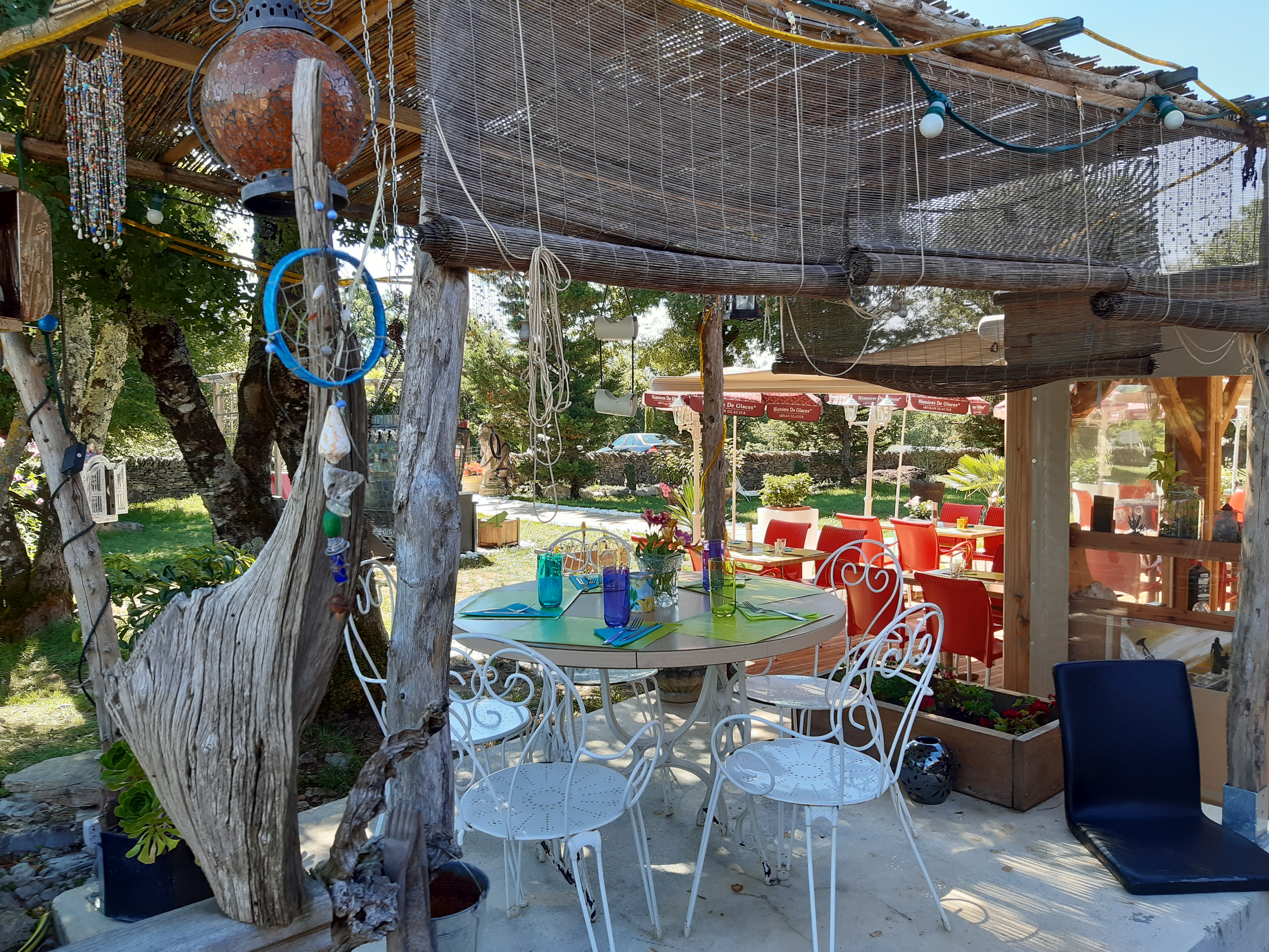 Dîner spectacle et show transformiste