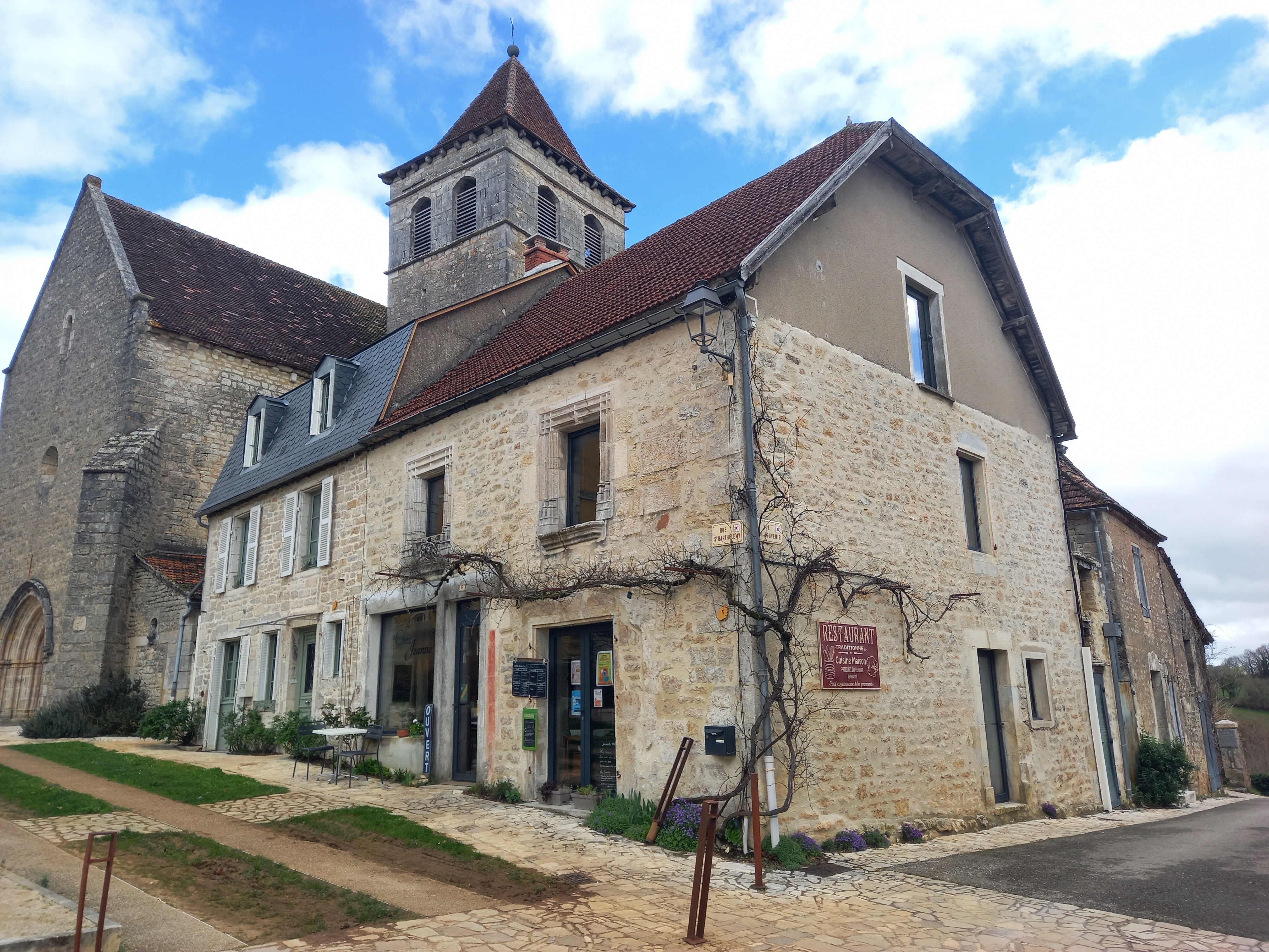 Causalis, Montfaucon - photo 48