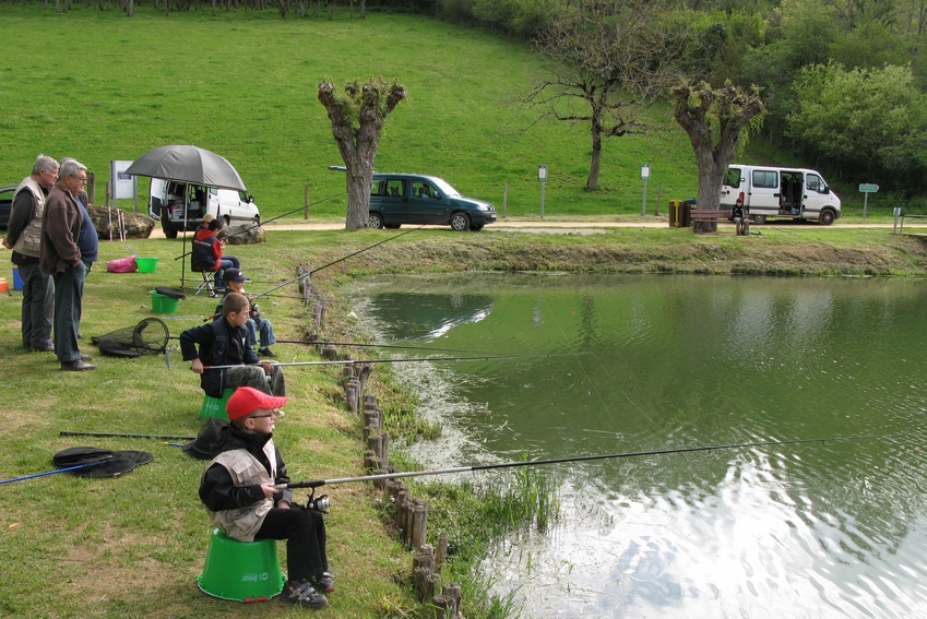 Fête de la pêche à Gourdon