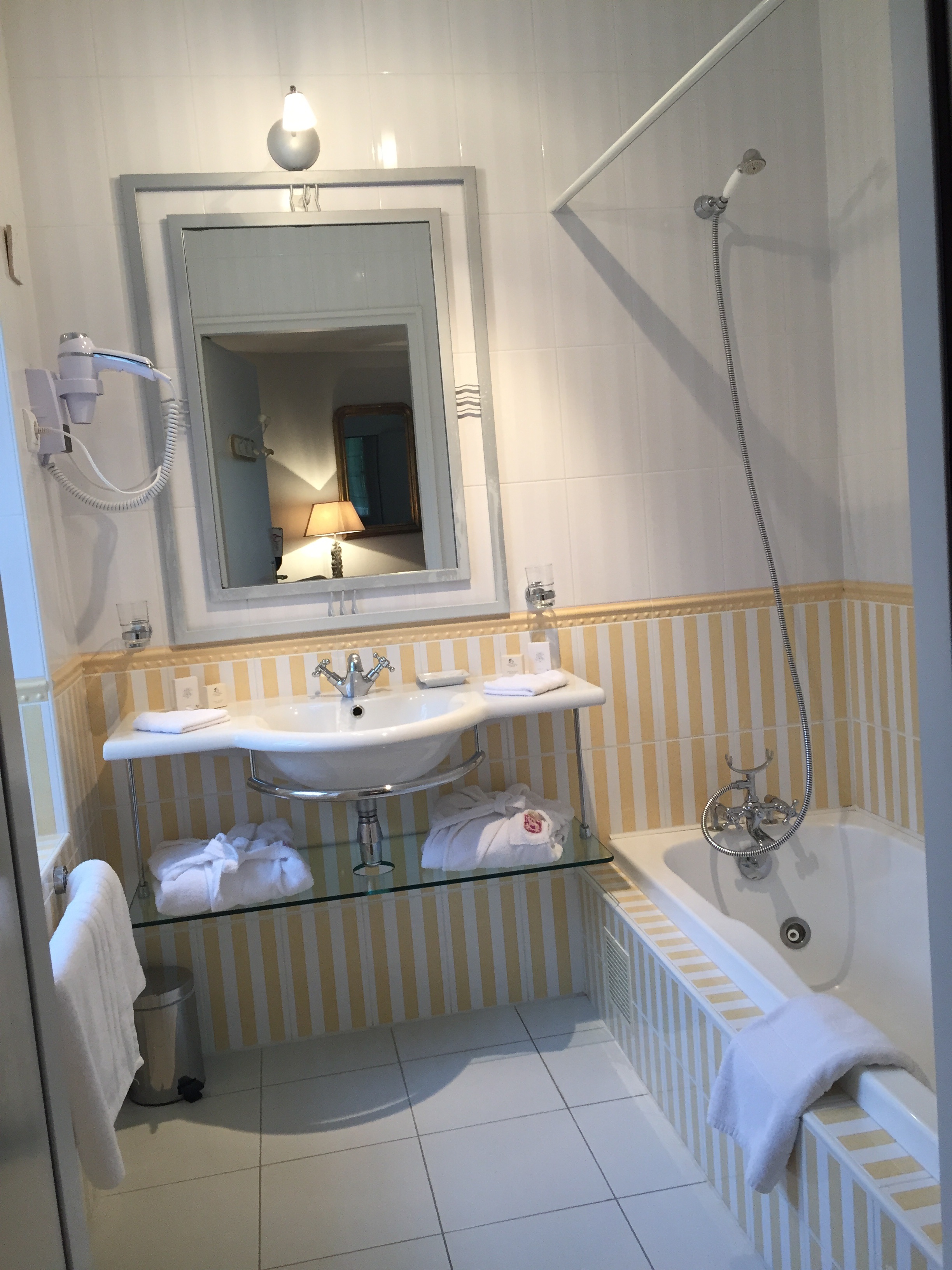 Relais Sainte Anne - Le Cottage, Maison 8 p. avec piscine