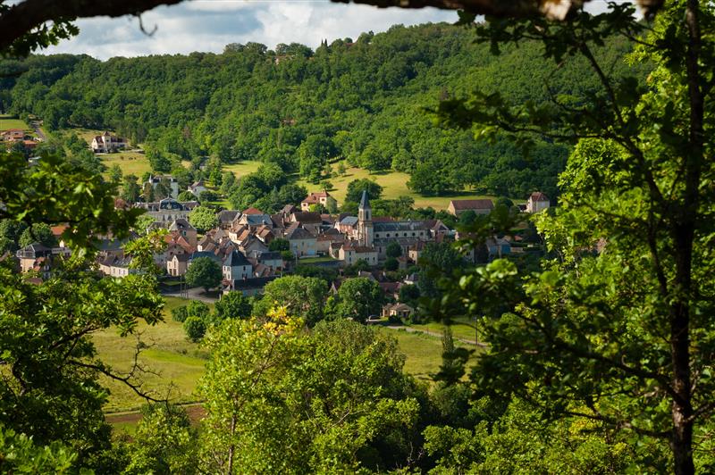 Saint-Germain-Du-Bel-Air au printemps