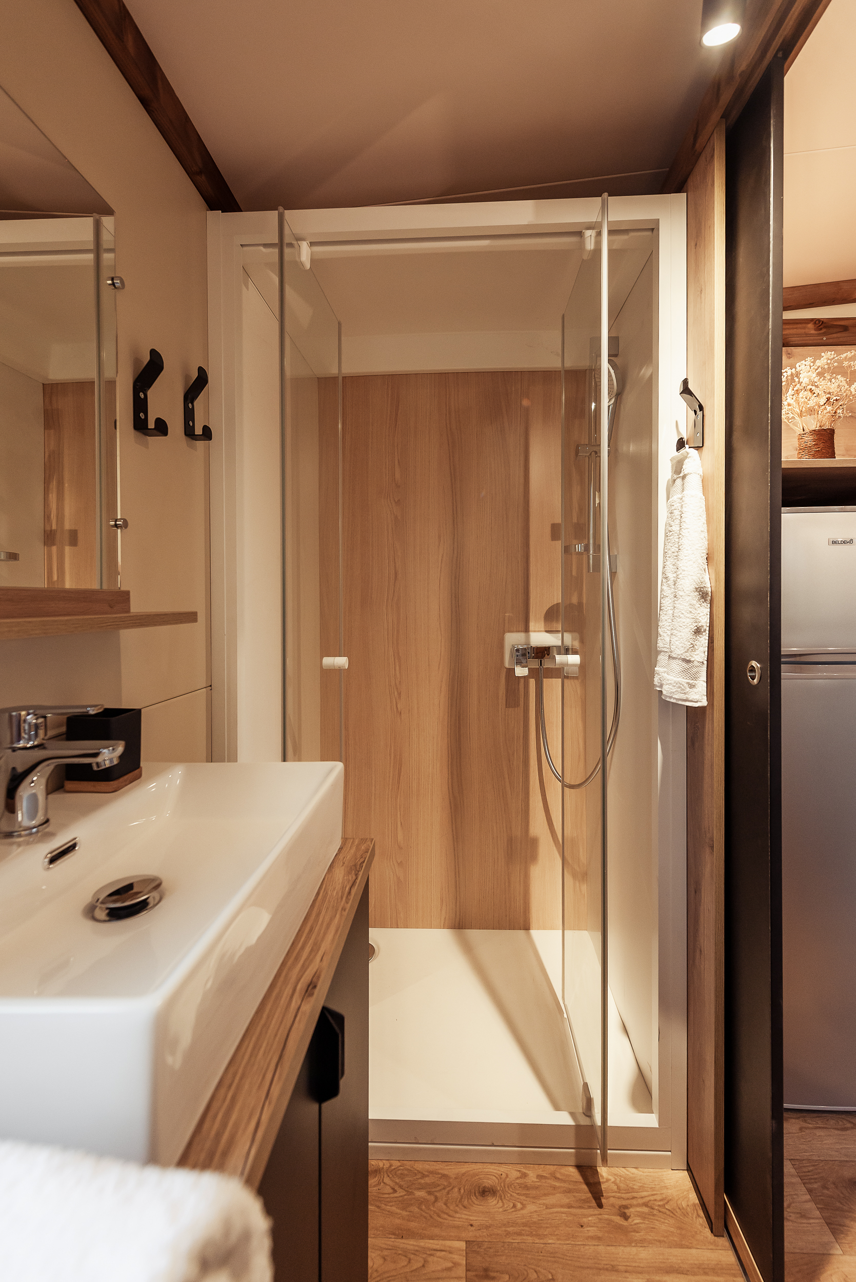 Gîtes Ethic Simple & Chic ~ La Tiny House, Le Montat - photo 5