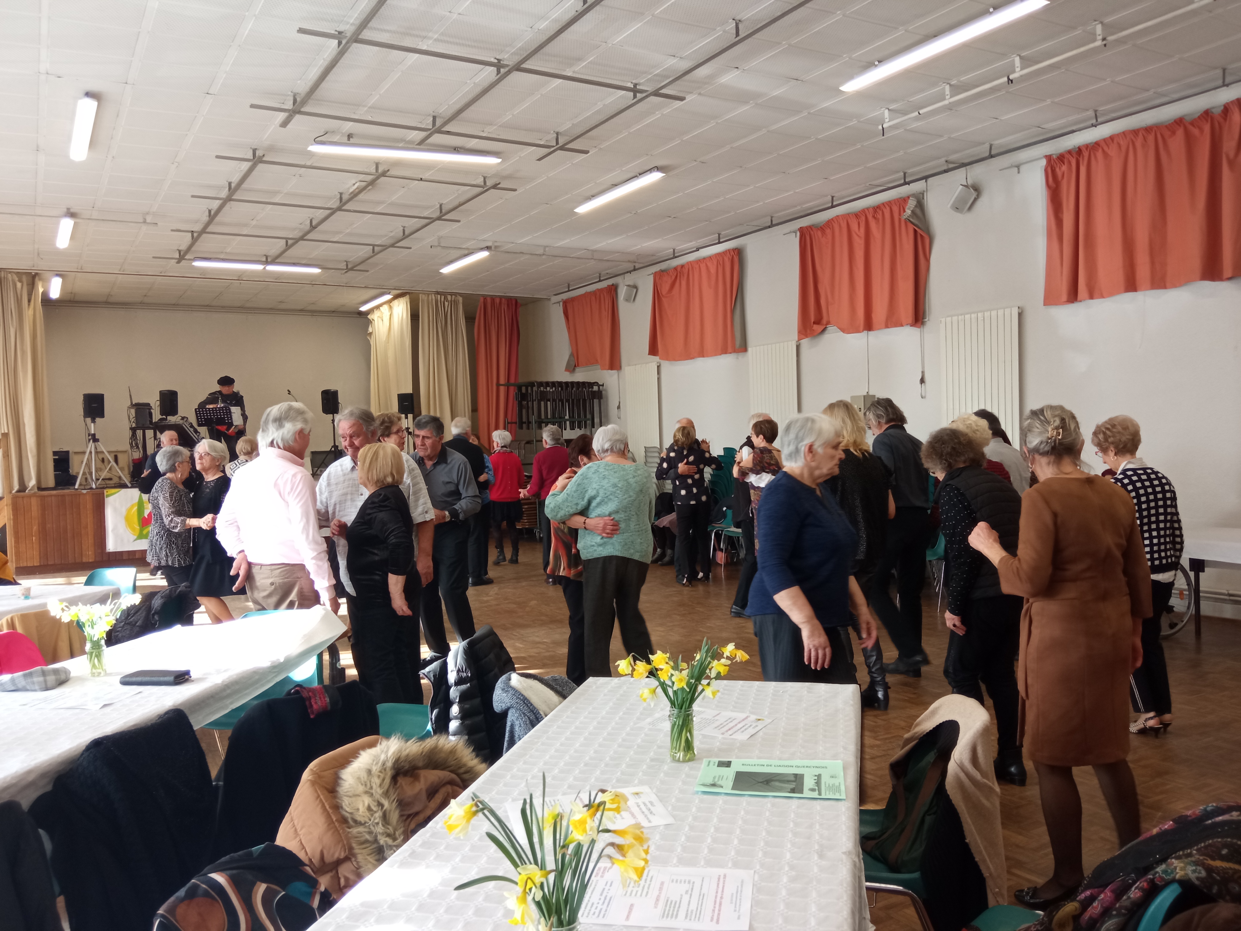 Thé dansant, Gindou - photo 2