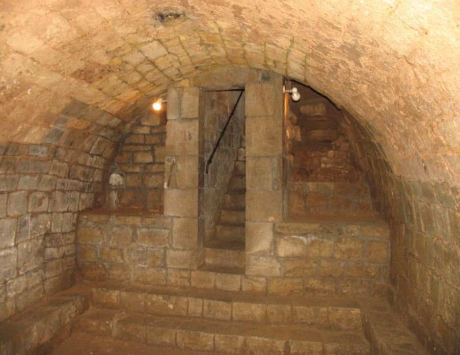 Biblis en folie - Les prisonniers de guerre de Thégra