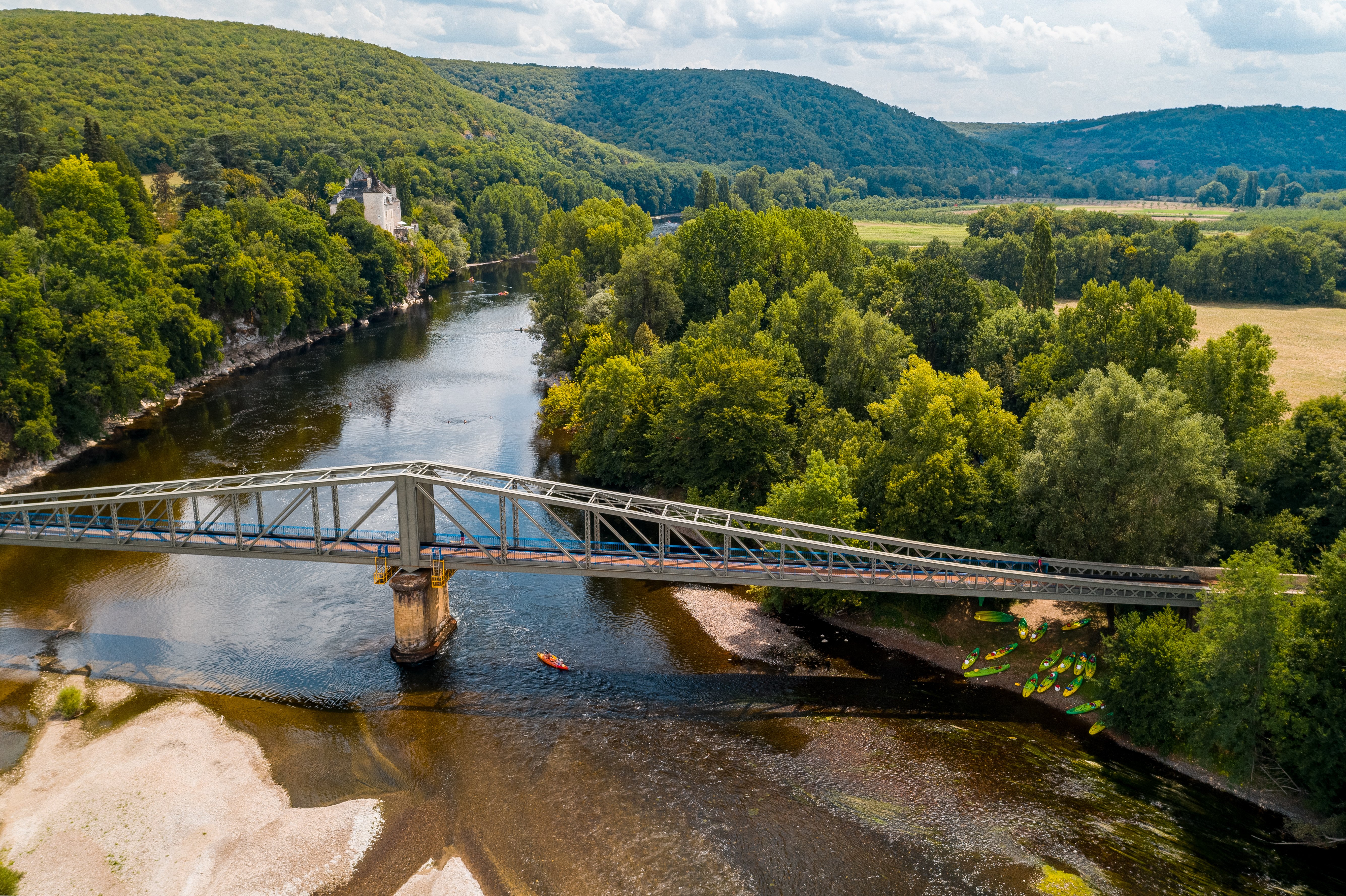 Baignade de la Bourgnette à Lacave dans la rivière Dordogne