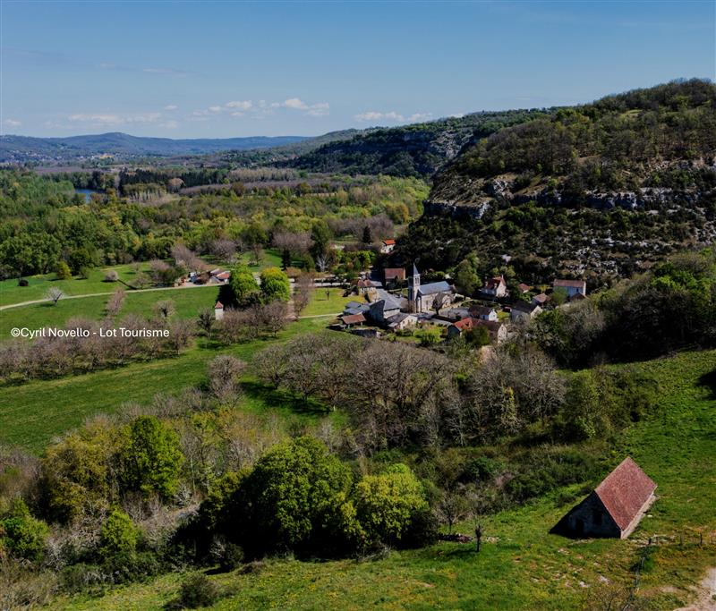 Vue drone du village de Lacave