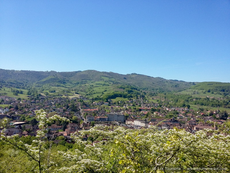 Vue sur Saint-Céré
