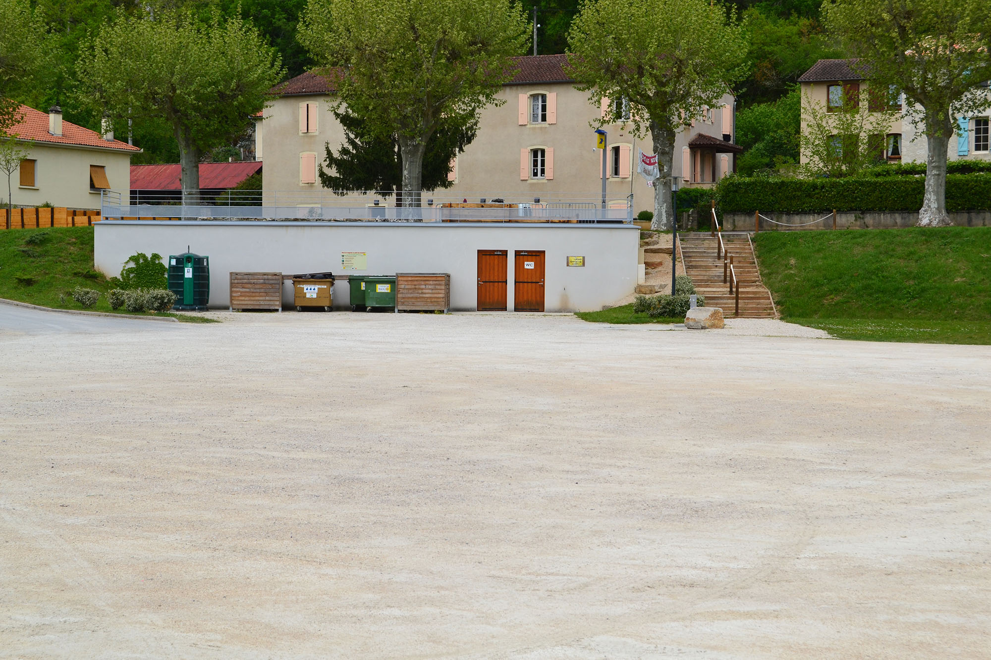 Aire et Borne pour Camping Car de Saint-Géry