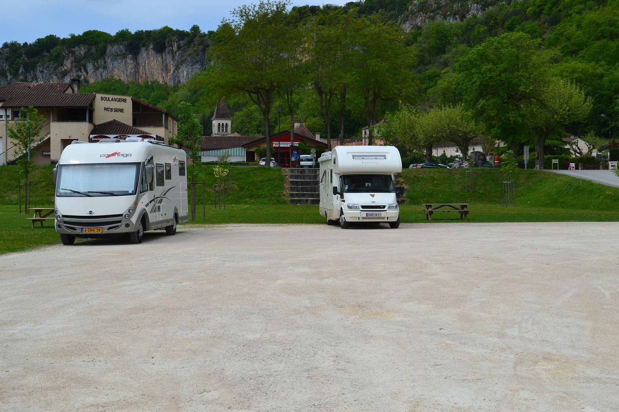 Aire et Borne pour Camping Car de Saint-Géry - photo 2