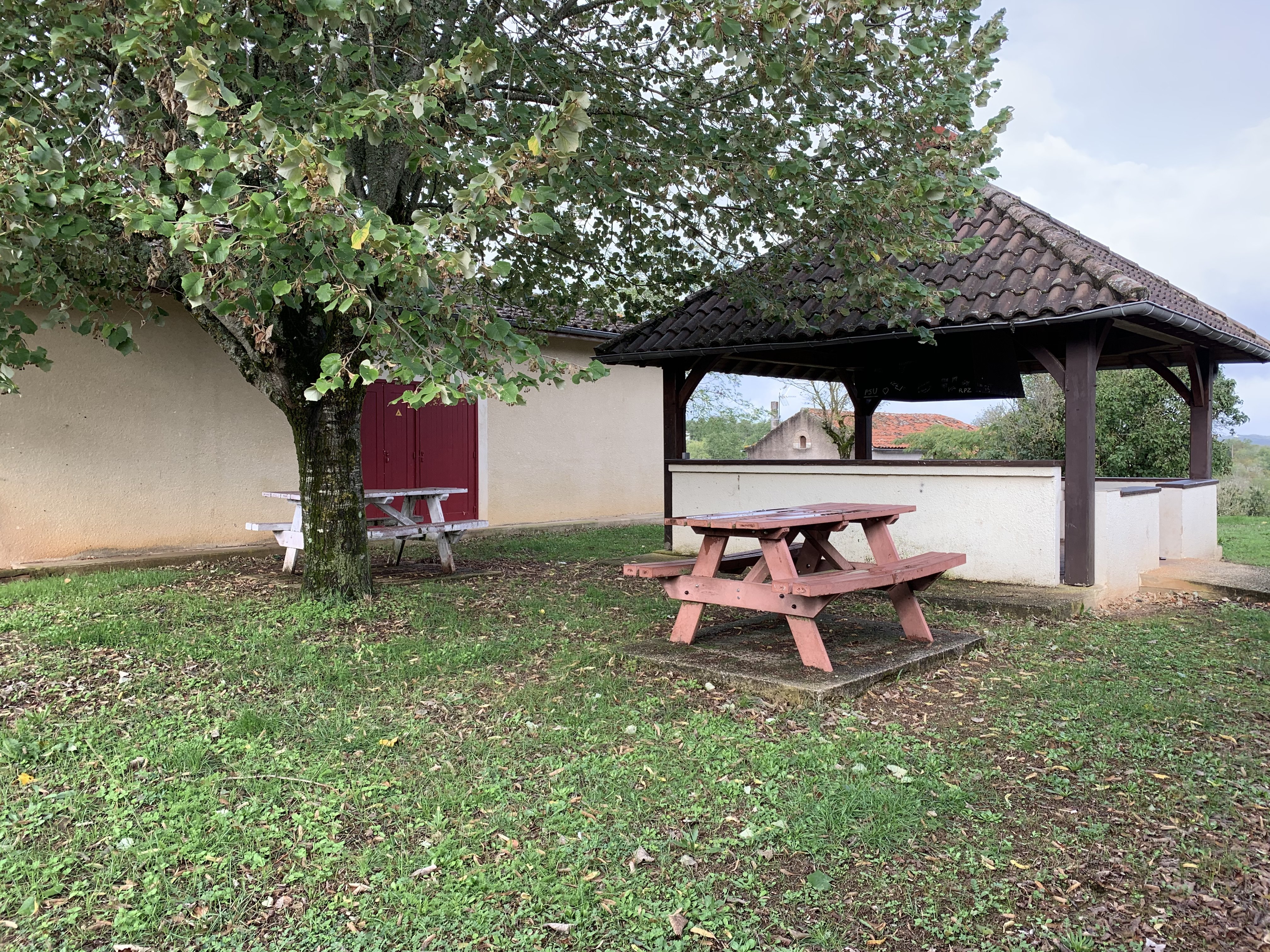 Aires de jeux et de pique nique du Montat