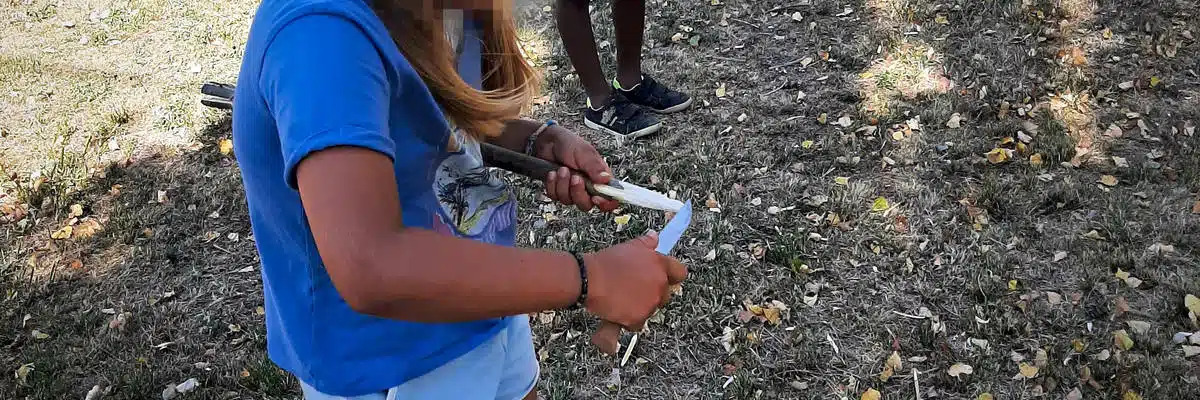 Les bricoleurs en pleine nature avec les chemins de Colin