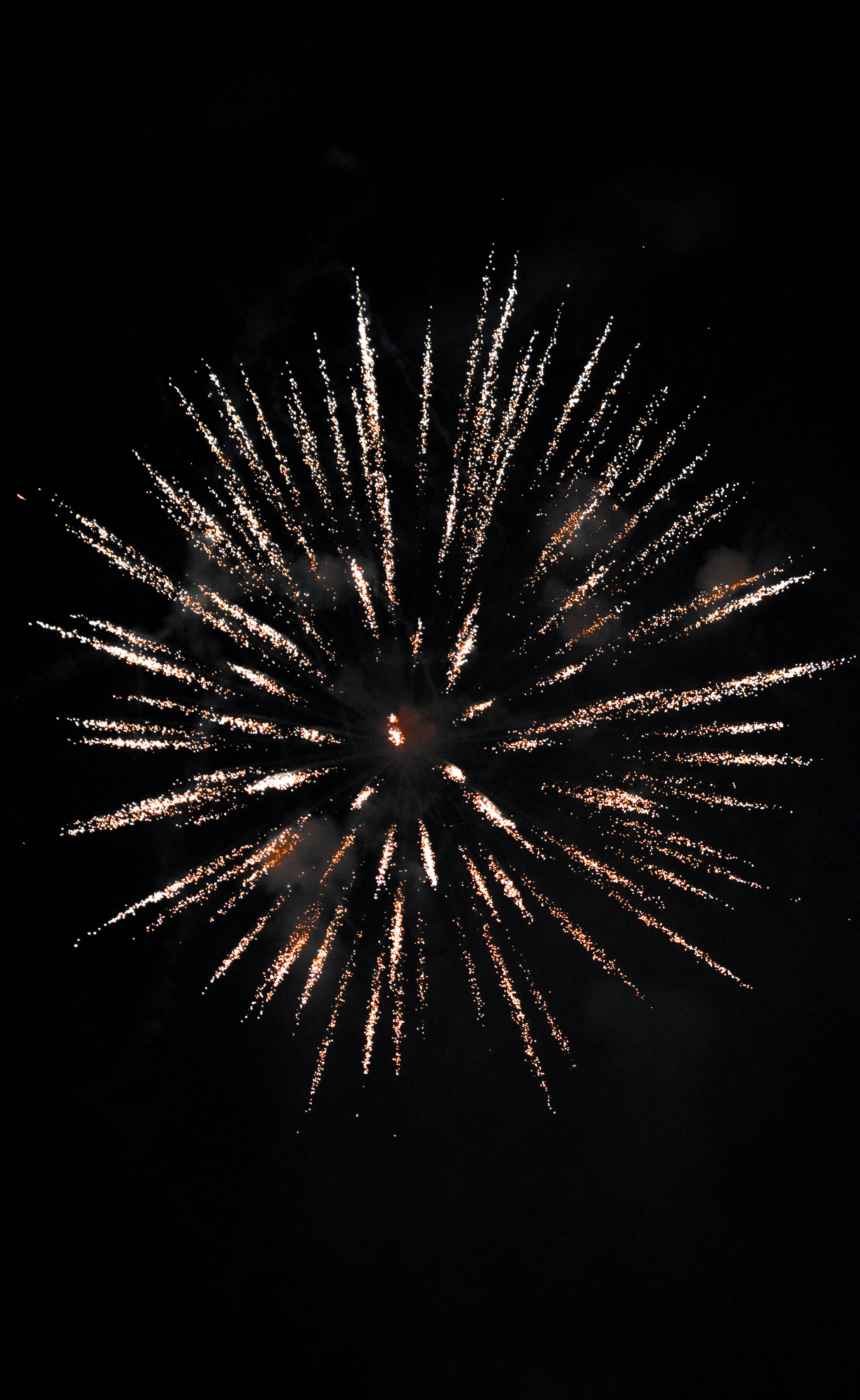 Feu d'artifice à Cornac