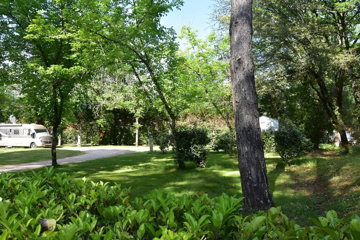 Aire du Camping La Cheneraie — photo 2
