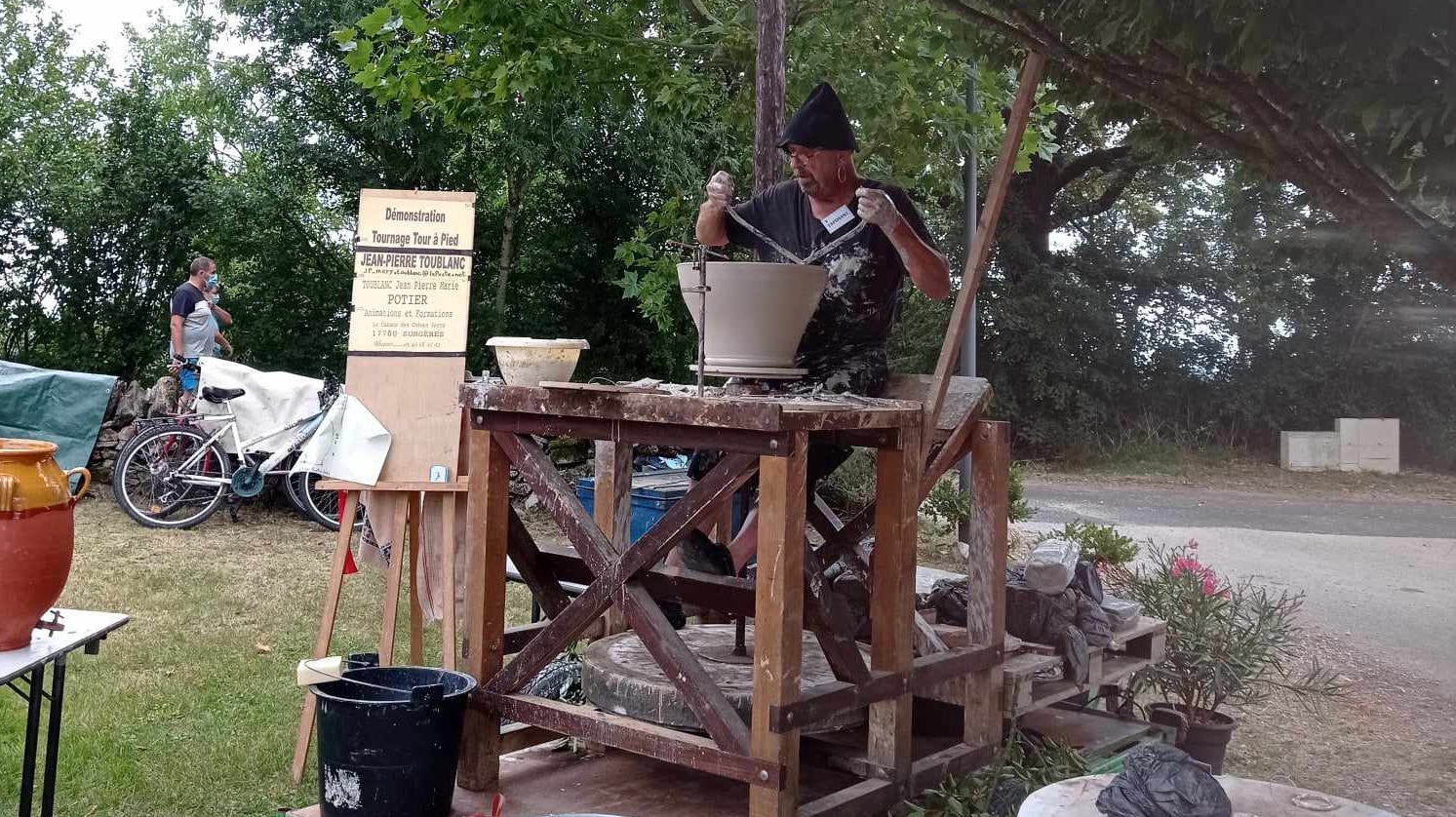 Foire de la Poterie à Uzech-les-Oules, Uzech - photo 2