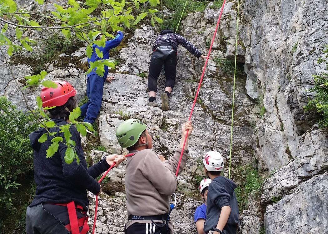 Quercy Aventure- Bureau des guides à Figeac -Spéléo Escalade Canyoning Randonnée