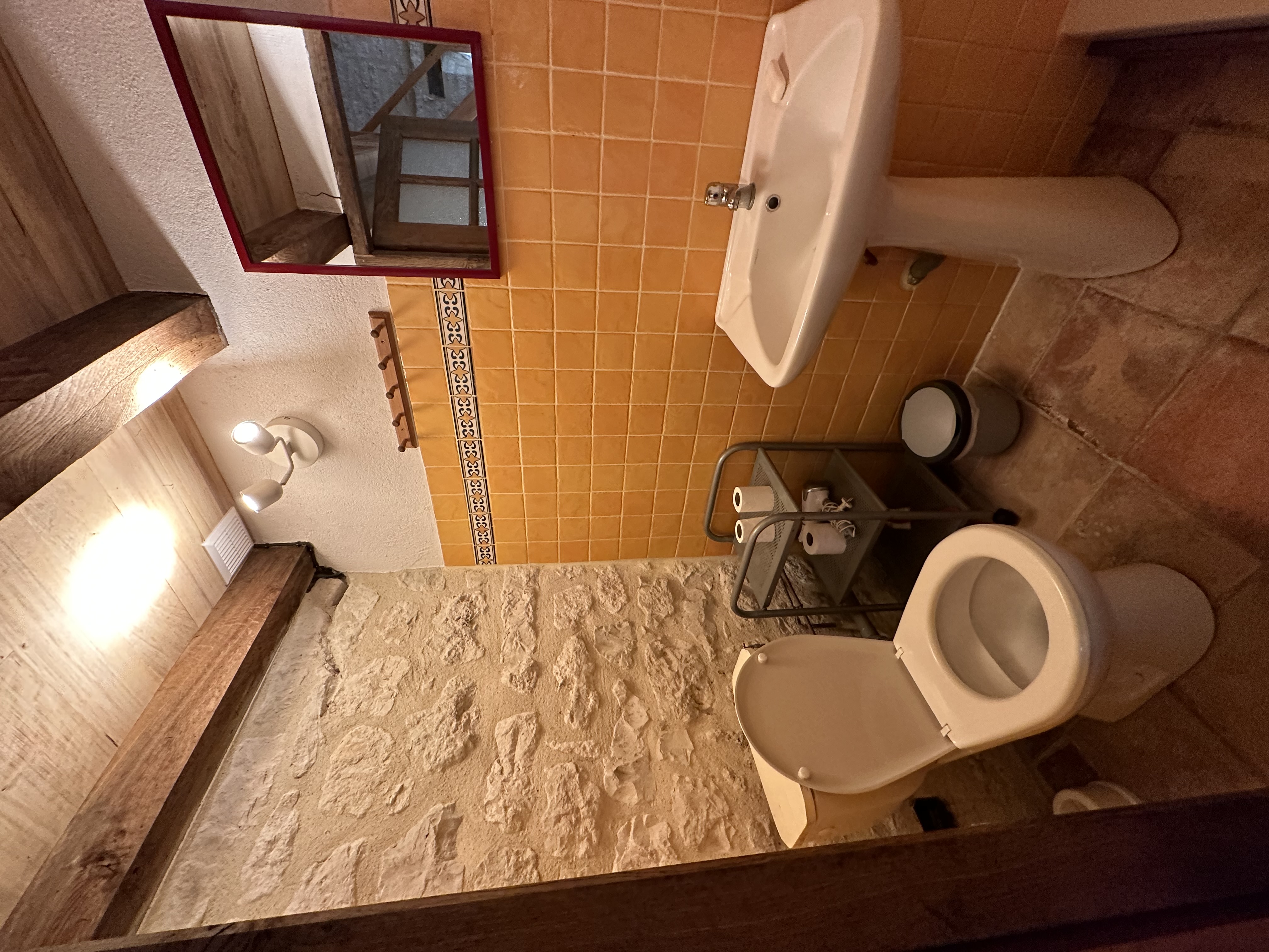 Lavende & Oleander + Place Rouge, Pern - photo 20