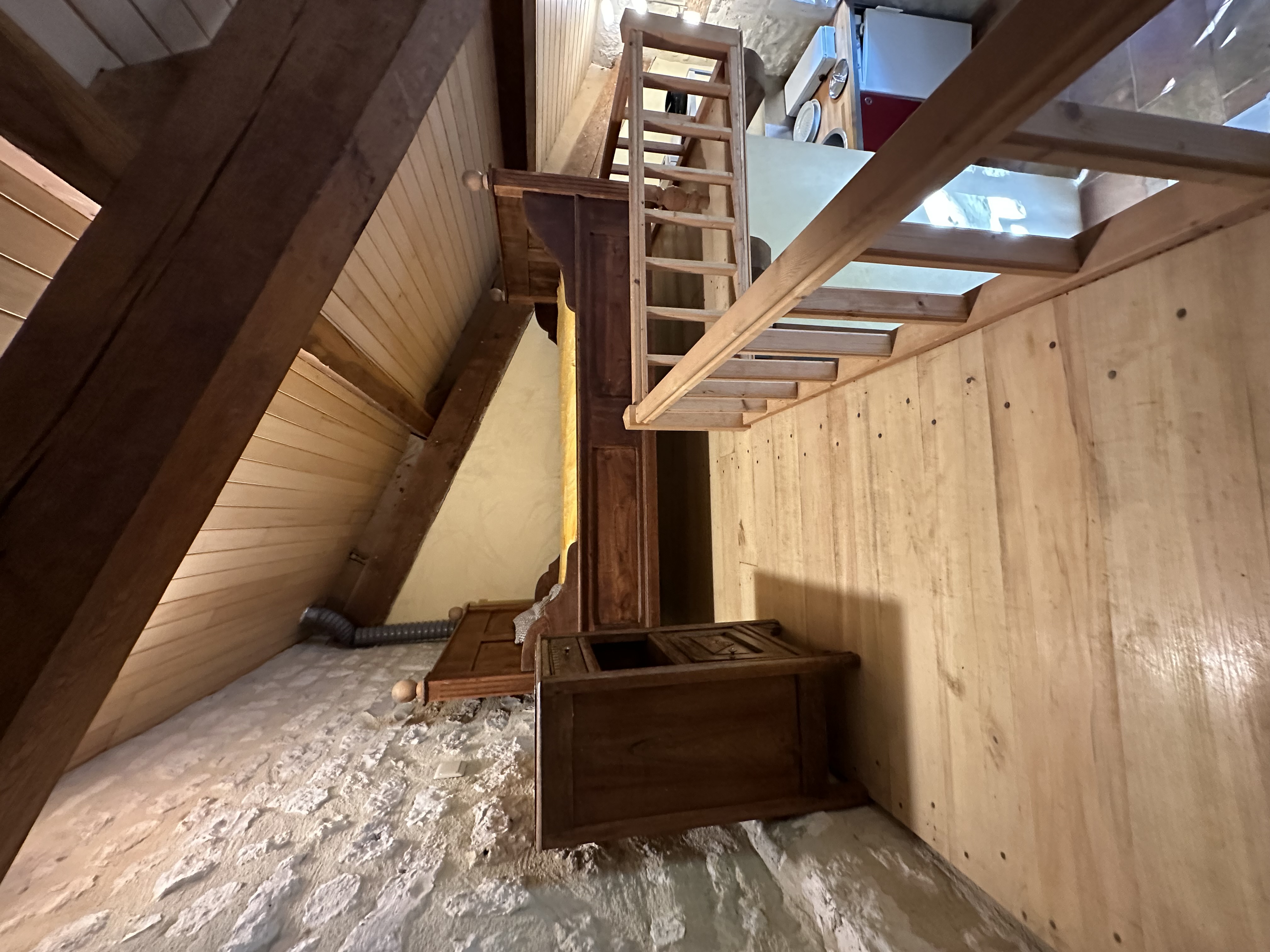 Lavende & Oleander + Place Rouge, Pern - photo 22