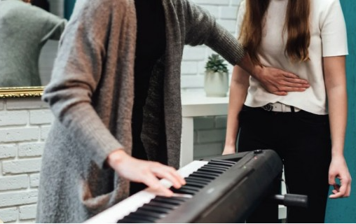 Rendez-vous des curieux - atelier de pratique artistique : jeux sonores et technique vocale
