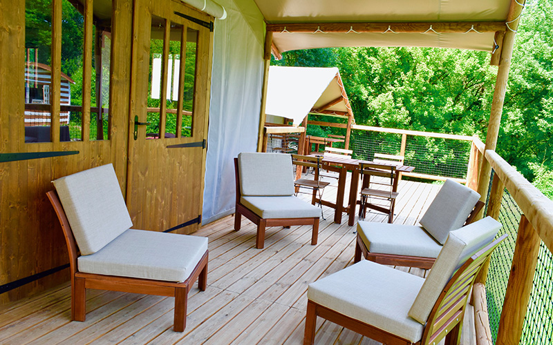 Lodge Africa, Lacave