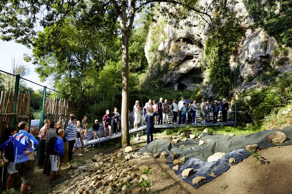 Balade Guidée "A la découverte des grottes de Piage"