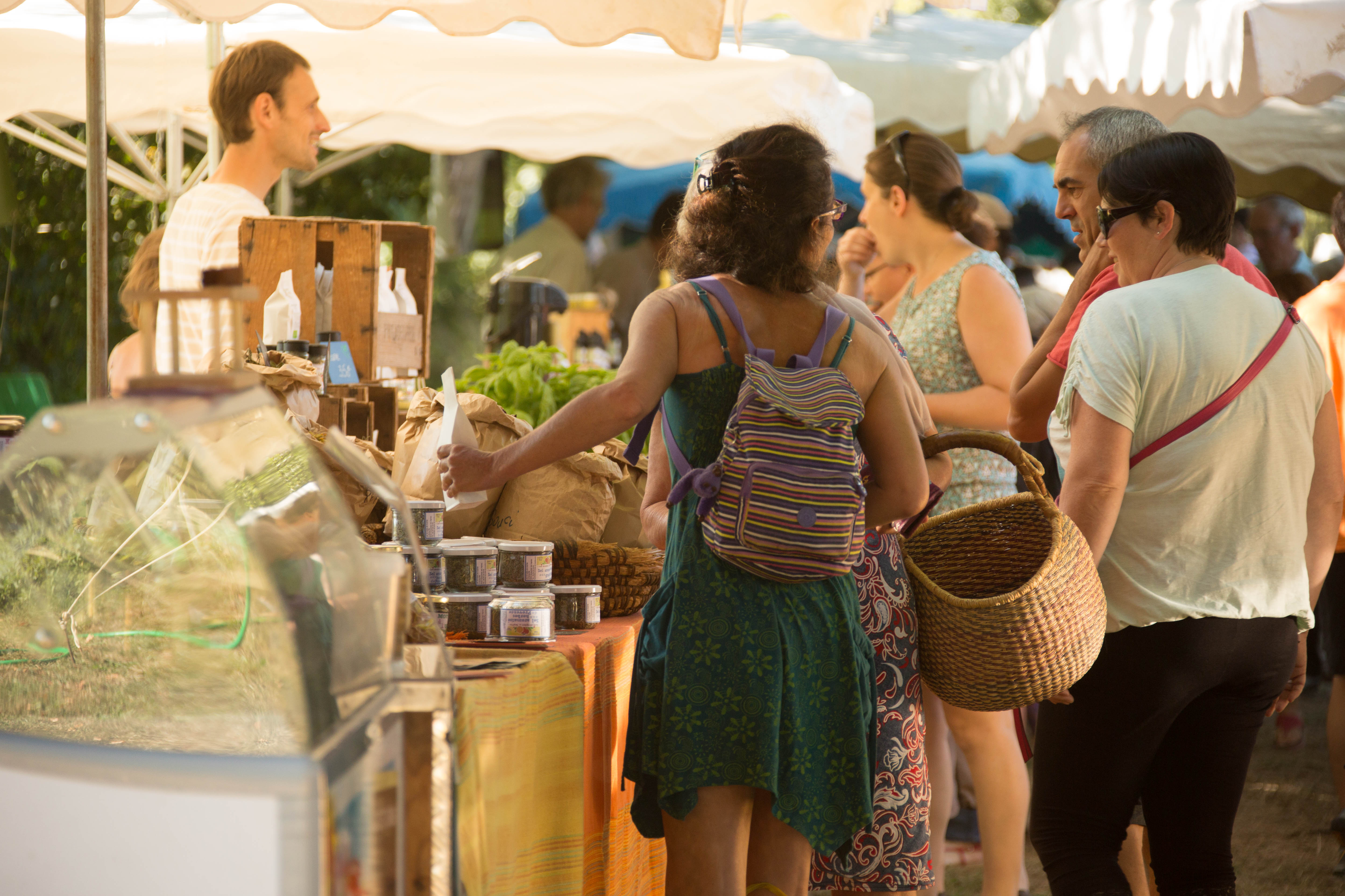 Marché d'été à Latouille Lentillac