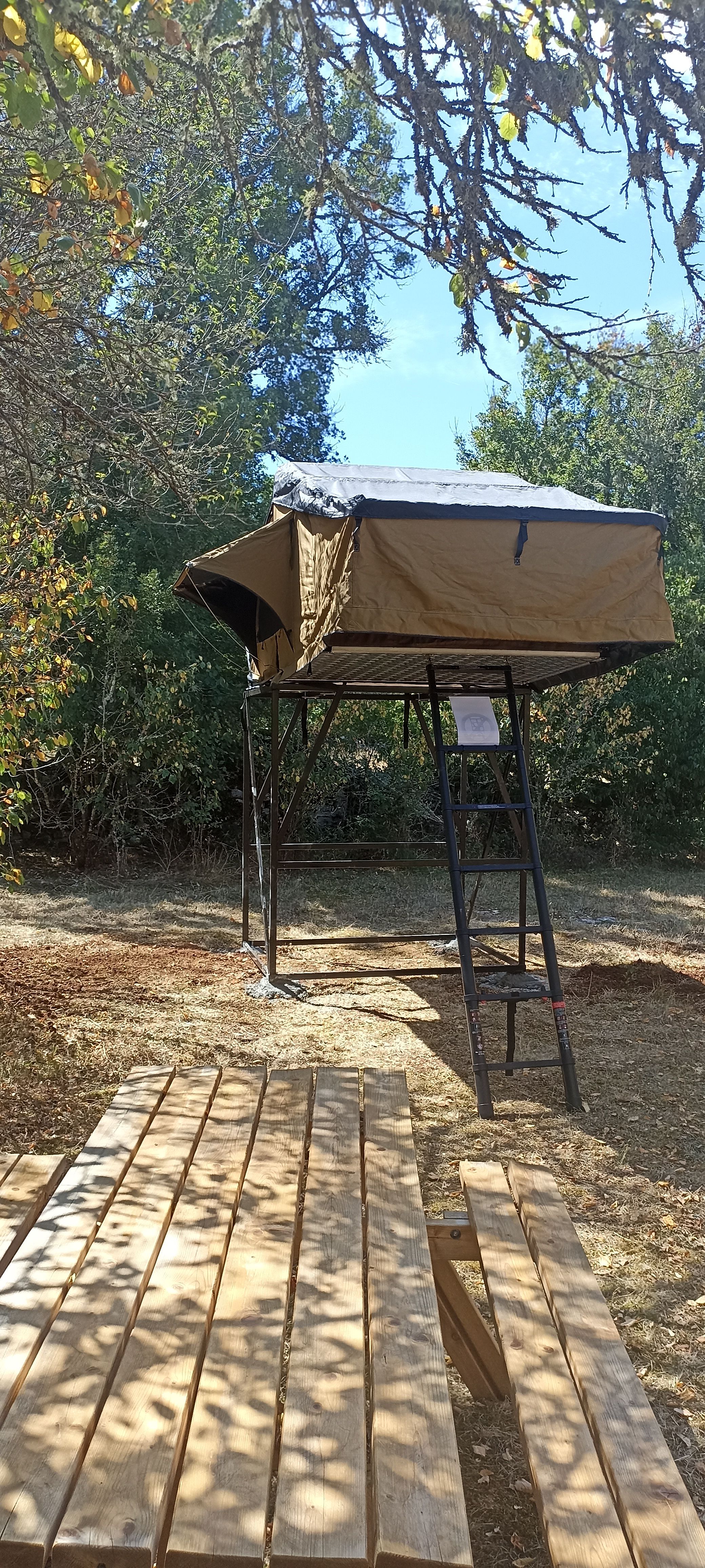 La tente perchée, Grèzes - photo 9