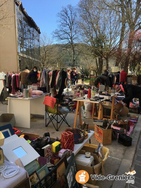 Vide-greniers à Vaylats